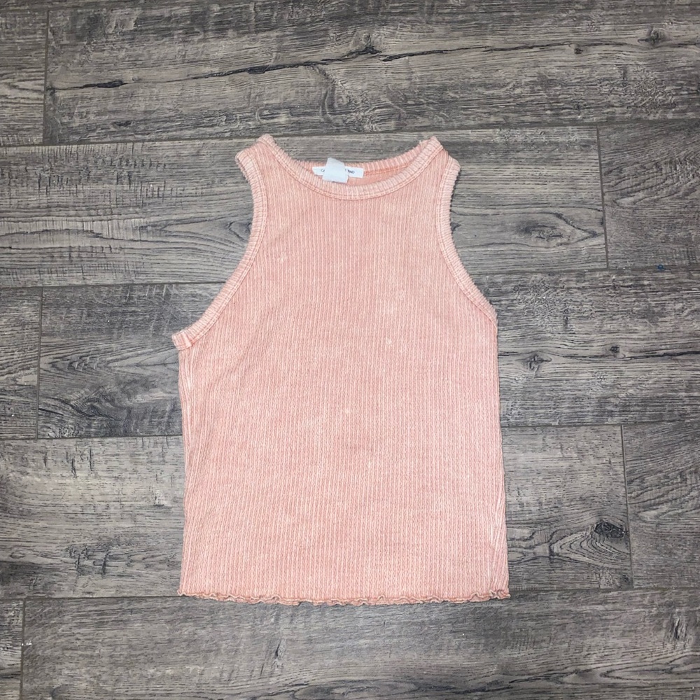 Light pink high neck tank top!